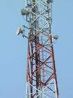 Χρωματισμένοι πύργοι χάλυβα δικτυωτού πλέγματος τηλεπικοινωνιών 15m
