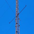 Τριγωνικός ραδιο πύργος καλωδίων Guyed τηλεπικοινωνιών φραγμών χάλυβα