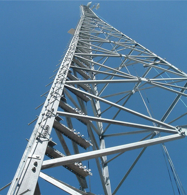 Αυτοφερόμενος πύργος κεραιών επικοινωνίας τηλεπικοινωνιών GSM χάλυβα γωνίας