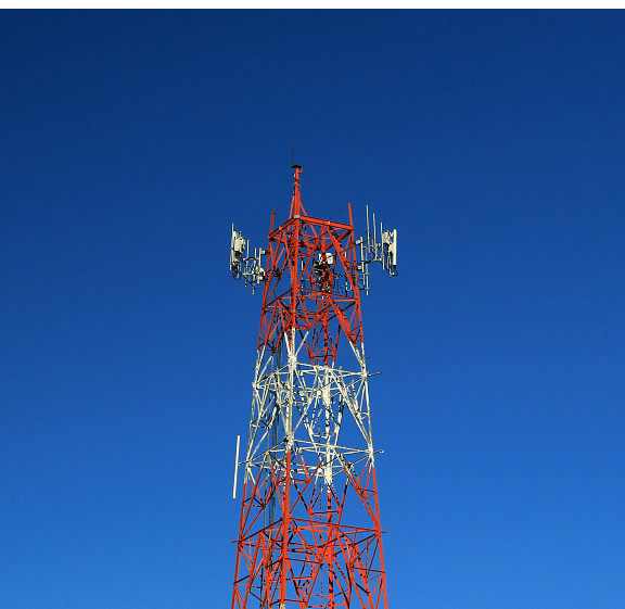 4 πύργος χάλυβα γωνίας ποδιών 30m/S Q235 για τις τηλεπικοινωνίες