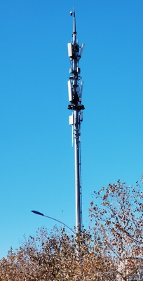 Απλή εγκατάσταση Πύργος επικοινωνίας ενός σωλήνα με υποστήριξη κεραίας