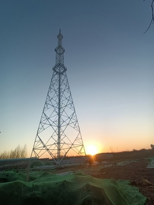 GSM 5g επικοινωνίας πύργων υψηλός ιστός κεραιών και μικροκυμάτων Fm ραδιο